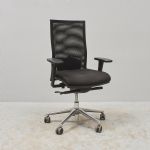 670302 Swivel chair